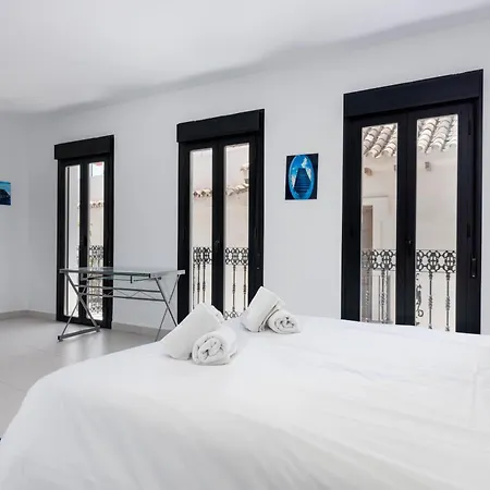 Casco Antiguo 2339 * إِستيبونا