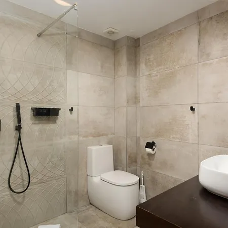 Casco Antiguo 2339 إِستيبونا